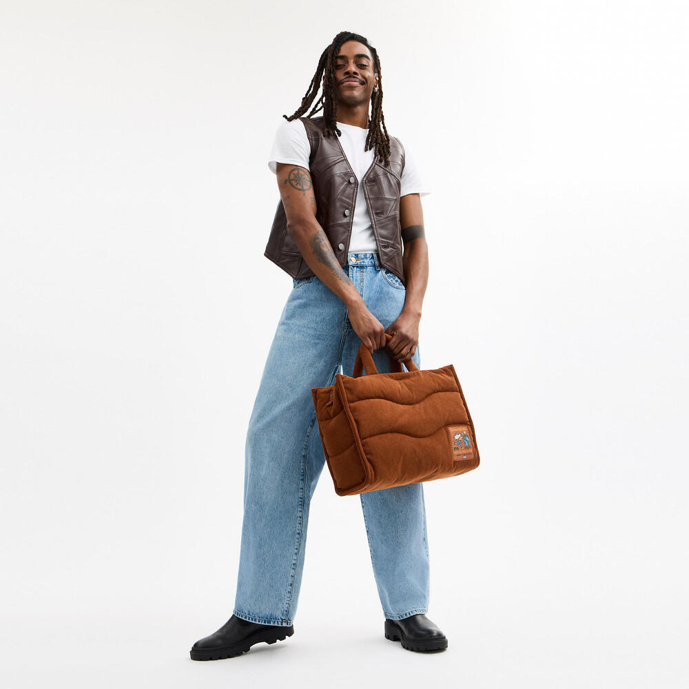 Coachtopia Loop Tote With Wavy Quilting In Corduroy - Picture 4 of 10